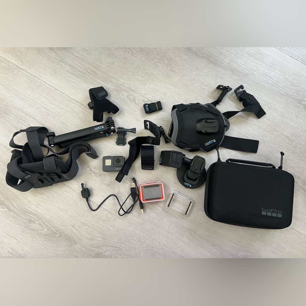GoPro Hero 5 & Accessories